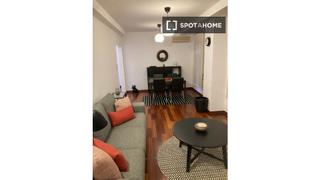 Miete Etagenwohnung in L´Antiga Esquerra de l´Eixample. Apartamento de 4 dormitorios en alquiler en barcelona
