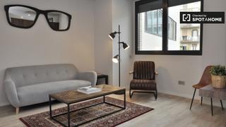 Location Appartement à Provençals del Poblenou. Moderno apartamento con piscina en alquiler en poblenou, barcelo