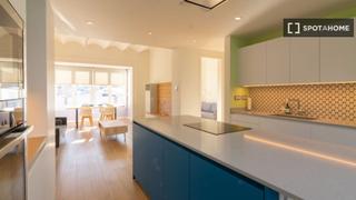 Rent Flat in El Parc i la Llacuna del Poblenou. Apartamento entero de 3 habitaciones en barcelona.