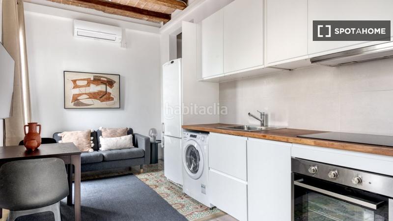 Foto e82d35cb-eeff-466d-a65b-b797b29e3a67. Affitto appartamento con riscaldamento in Sagrada Família Barcelona
