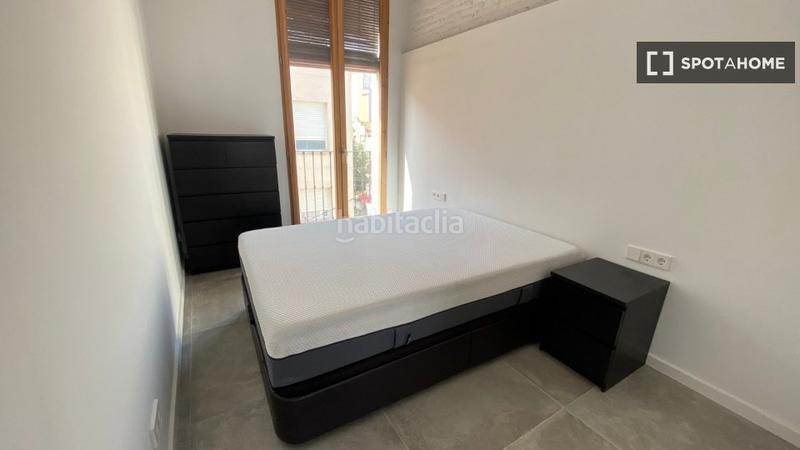 Foto 3f3fc3b7-215c-4d81-8cf6-a9a051a9d676. Alquiler piso  de 2 habitaciones en alquiler , barcelona en Badalona