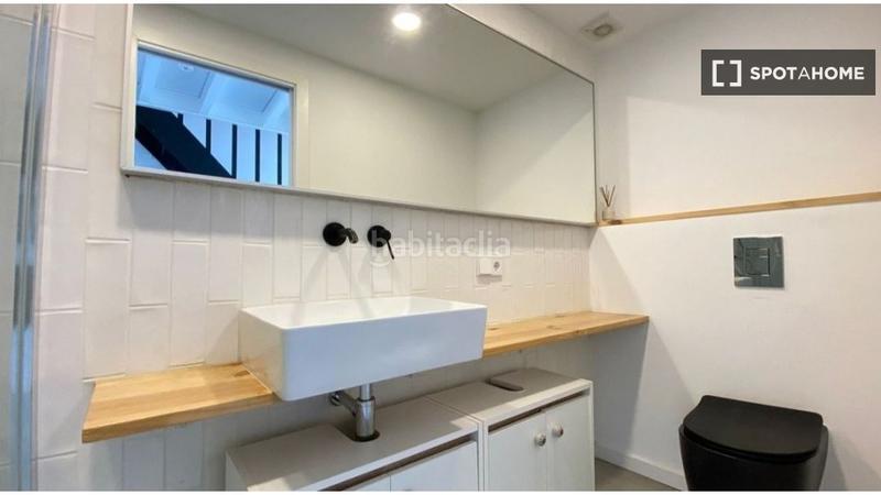 Foto 243cf0d6-431c-46e7-8060-ba172ef60e63. Lloguer pis amb calefacció a Centre Badalona