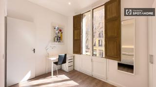 Alquiler Piso en Sant Antoni. Apartamento de 2 dormitorios en alquiler en barcelona