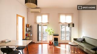 Rent Flat in El Camp d´en Grassot i Gràcia Nova. Se alquila piso de 1 habitación en el camp den grassot.