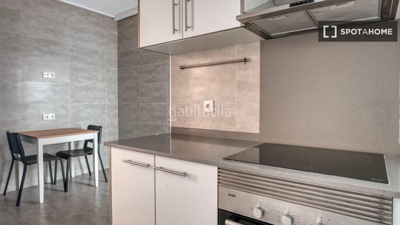 Foto f7f97767-08cb-4215-b1b7-cd27d205dc8b. Alquiler piso apartamento de 2 dormitorios en alquiler en Barcelona