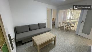 Rent Flat in Verdum. Piso de 2 habitaciones en alquiler en verdún, barcelona