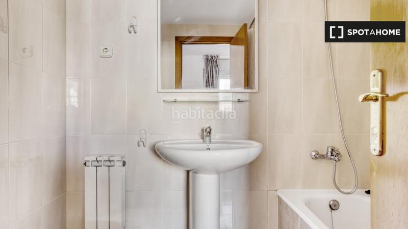 Foto 230d9773-08f7-4b59-9750-c88a97452311. Lloguer pis amb calefacció a La Vila Olímpica del Poblenou Barcelona