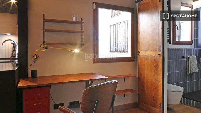 Foto 0a593ba9-d04f-4c9f-8870-9eb9b8cdb1a2. Affitto appartamento con riscaldamento in Raval Barcelona