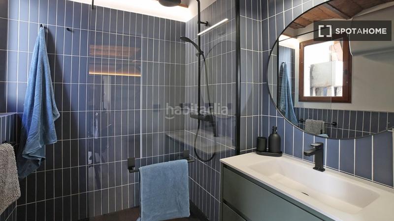 Foto 256ed399-fb5d-452d-92f5-0e7679a28efc. Rent flat with heating in Raval Barcelona