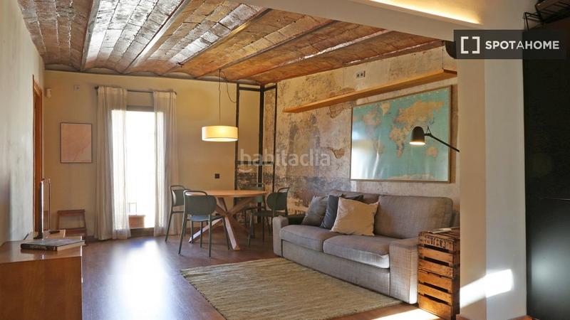 Foto e8fa3d0e-3dd5-4948-9303-161bc104a2db. Rent flat with heating in Raval Barcelona