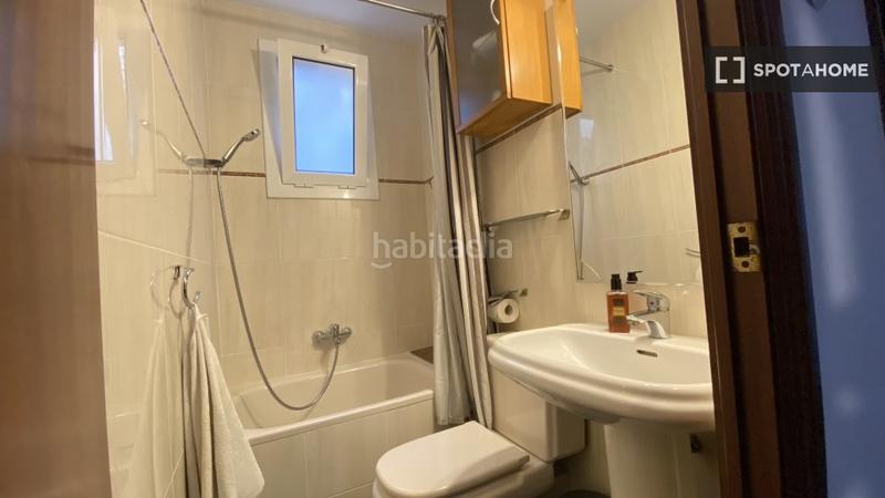 Foto 6051713b-996e-4605-9688-bbc2f435b352. Alquiler piso se alquila piso de 2 habitaciones en La Torrassa. en Hospitalet de Llobregat (L´)