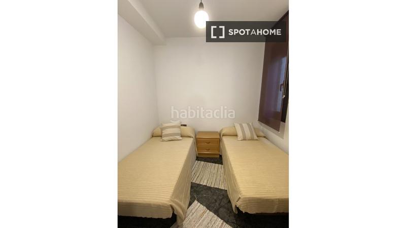 Foto e16153a5-3f31-4e88-843d-dccc4cf3f9ba. Alquiler piso se alquila piso de 2 habitaciones en La Torrassa. en Hospitalet de Llobregat (L´)