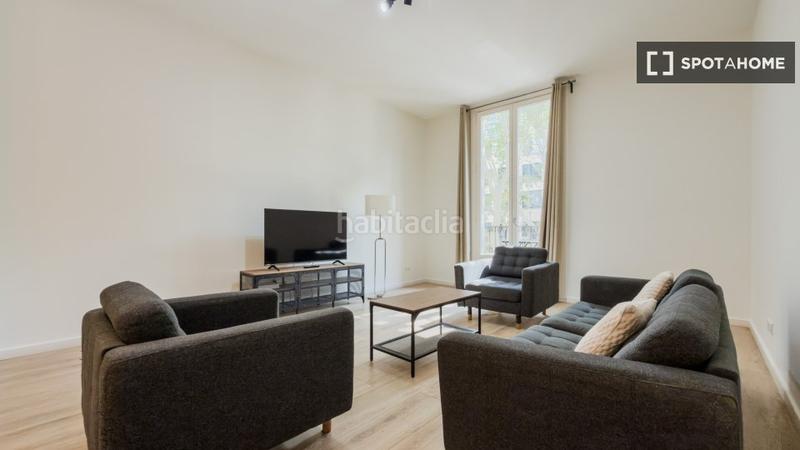 Foto 7c6ccda6-58e7-4d24-b93c-2296436c92ea. Alquiler piso apartamento de 3 dormitorios en alquiler en el barri gotic, en Barcelona