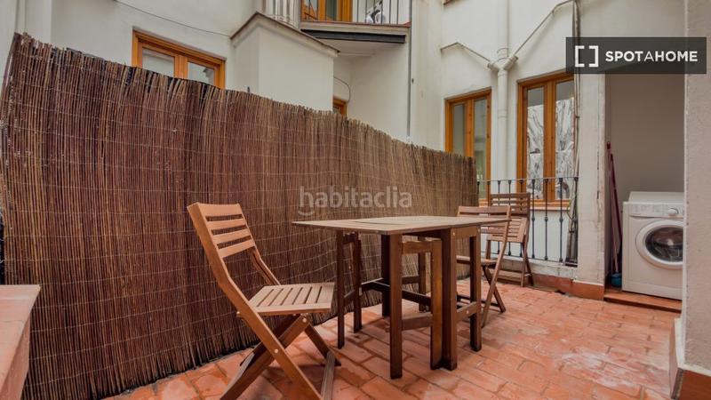 Foto d9f00bef-ac4b-47ec-9931-190d31c62edd. Alquiler piso apartamento de 3 dormitorios en alquiler en el barri gotic, en Barcelona
