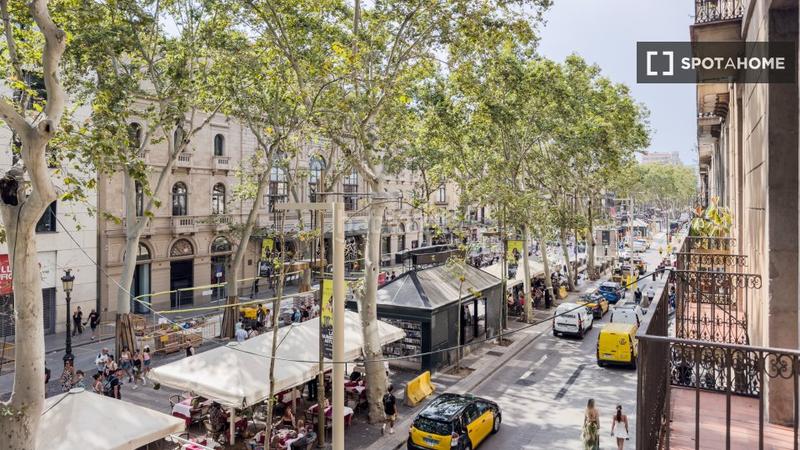 Foto f6e4f2ab-6beb-4403-84ee-d27504690c0d. Alquiler piso apartamento de 3 dormitorios en alquiler en el barri gotic, en Barcelona