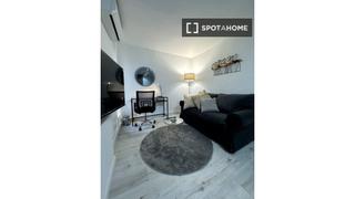 Lloguer Pis a Vallpineda-Santa Bàrbara. Estudio en alquiler en sitges, barcelona