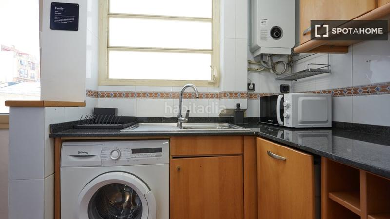 Foto 2ea06bea-93ff-49b0-b2a0-0aba0c480af4. Lloguer pis amb calefacció a Vila de Gràcia Barcelona