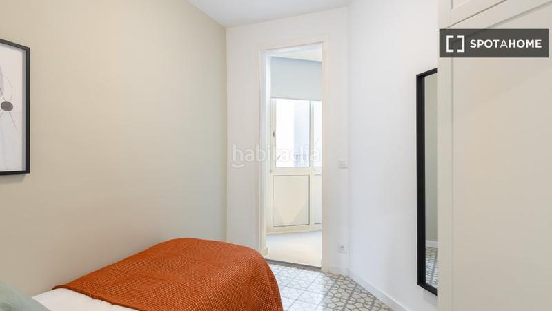 Foto 25b688b8-ef87-4819-a46b-5779ffdb3bf0. Alquiler piso apartamento entero de 3 habitaciones . en Barcelona