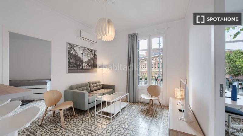 Foto ca3e11eb-48d1-43b8-a880-97065a01cdf3. Alquiler piso apartamento entero de 3 habitaciones . en Barcelona