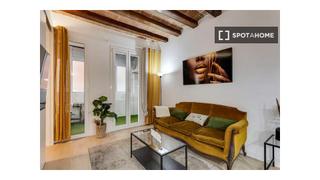 Lloguer Pis a El Poble Sec - Parc de Montjuïc. Apartamento de 2 habitaciones en alquiler en el poble sec, barce