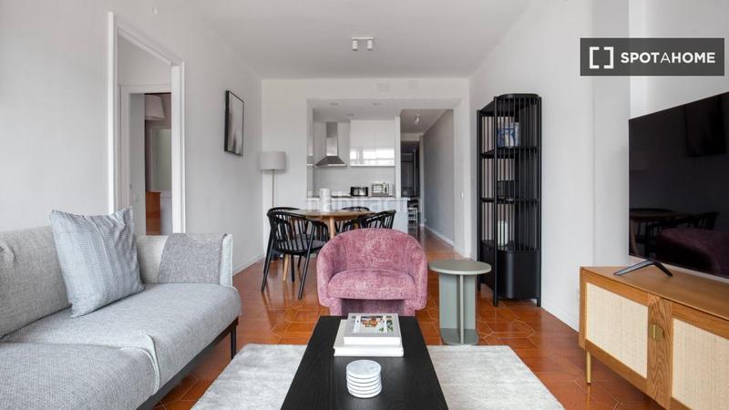 Foto 05486f79-da2b-432e-bfd7-48089417a1e7. Affitto appartamento con riscaldamento in Sants Barcelona