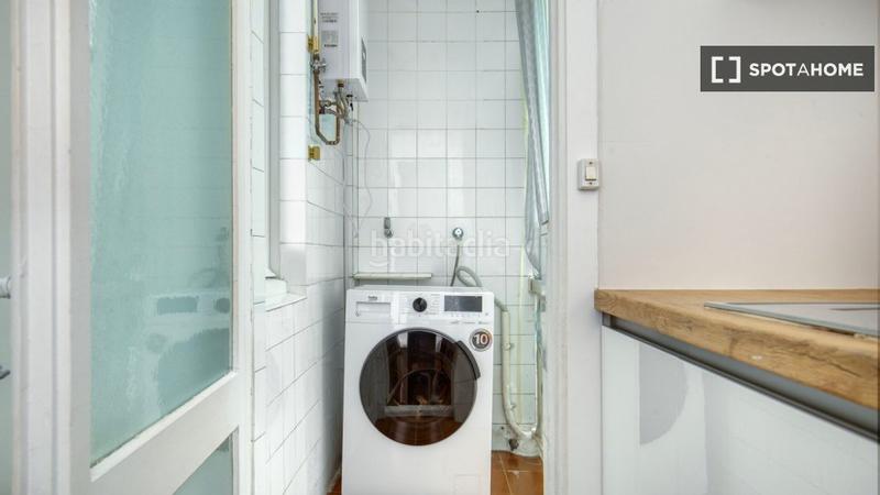 Foto eb31a38b-6159-41b8-89cc-b01274c3bcb5. Alquiler piso apartamento de 3 dormitorios en alquiler en Barcelona