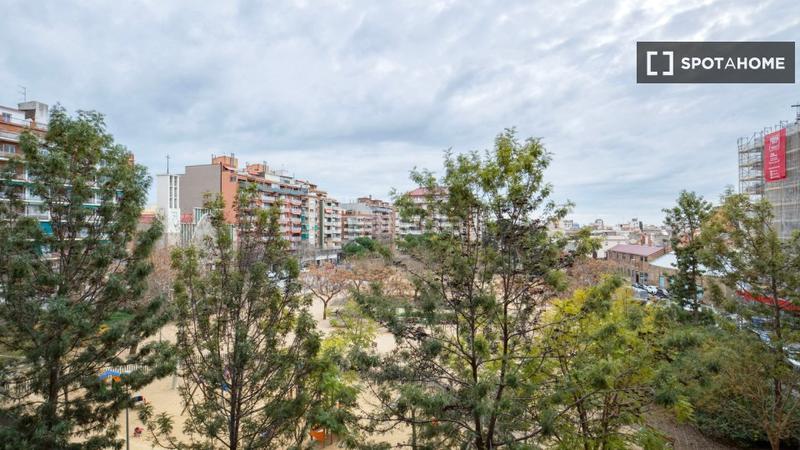 Foto 9f6caead-7baa-48f8-966e-2f2b996bbe90. Location appartement avec chauffage dans Sants Barcelona
