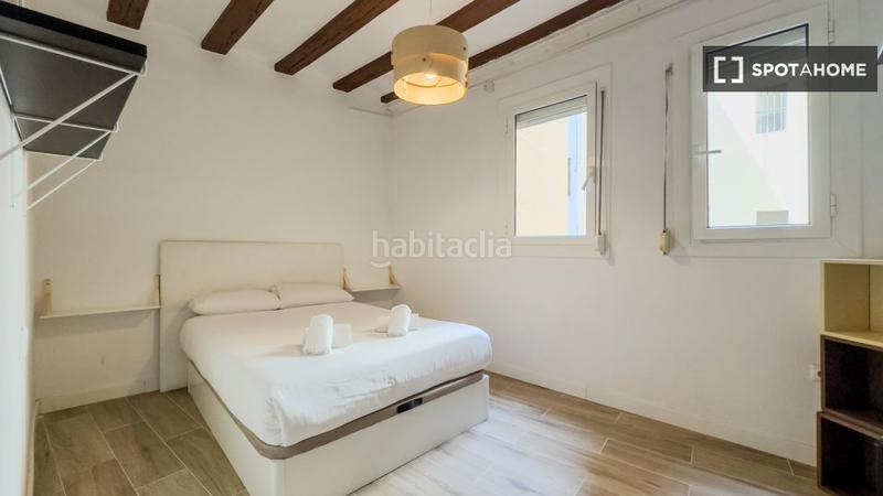 Foto f81002f0-8e89-4f5a-ac77-9a4d567d80ad. Lloguer pis amb calefacció a Gòtic Barcelona