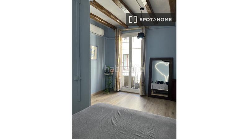 Foto f55bf611-ab9c-4303-9659-39825137f683. Affitto appartamento con riscaldamento in Raval Barcelona