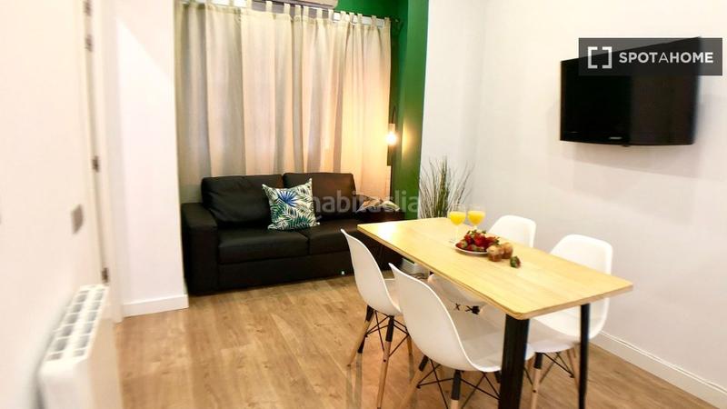 Foto bc3d57ae-c432-46af-b30a-df7fa5fed53b. Alquiler piso apartamento de 2 dormitorios en alquiler en la Sagrada Família en Barcelona