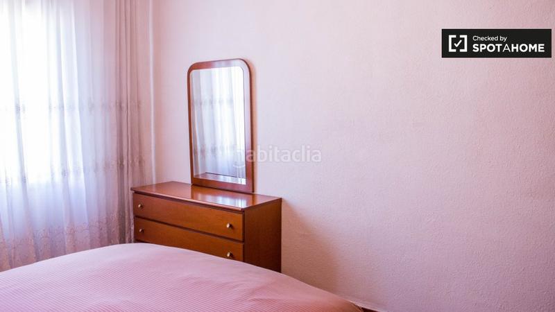 Foto 1efe5566-1f67-4d17-84c7-0b786abf8d0c. Alquiler piso cómodo apartamento de 3 dormitorios en alquiler en poblenou en Barcelona