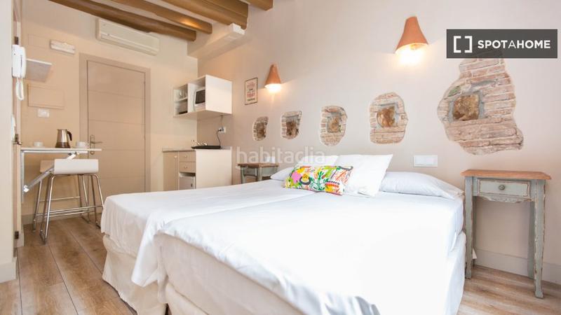 Foto 350718a4-6449-4a8d-b467-6c71d075b03c. Rent flat with heating in Gòtic Barcelona