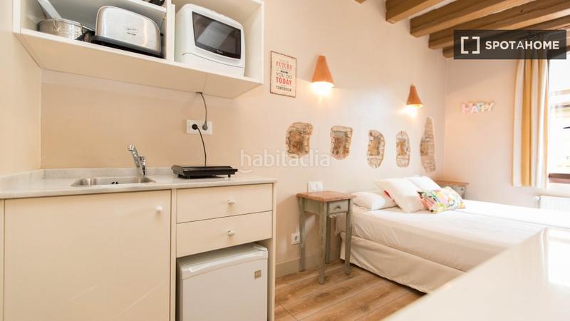 Foto 3ab789b1-171b-4b89-8530-00a82a0a9028. Rent flat with heating in Gòtic Barcelona