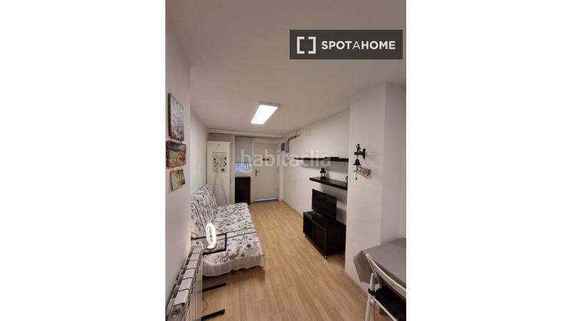 Foto 299e88ba-6818-42fd-bd76-1a24308b10dd. Rent flat with heating in Can Serra Hospitalet de Llobregat (L´)