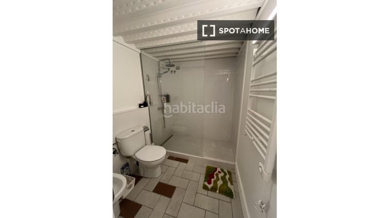 Foto d3efb2f6-690b-4a55-93eb-d7c44ebc4f73. Alquiler piso estudio en alquiler en el Raval, en Barcelona