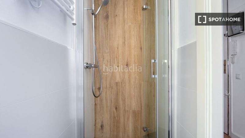 Foto b9e79bed-7906-4e48-8e23-261c58b384c0. Location appartement avec chauffage dans Sarrià Barcelona