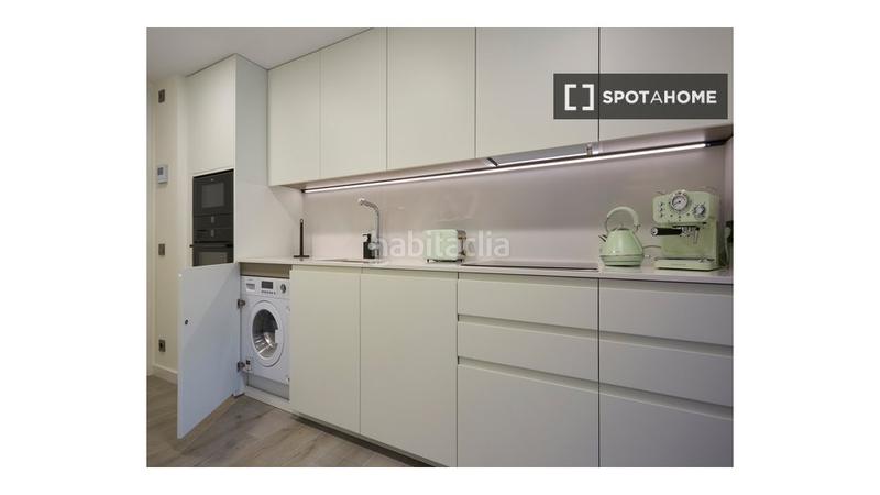 Foto 88b58286-50b5-45f9-b12d-b2b6d39f2d87. Rent flat with heating in Finestrelles Esplugues de Llobregat