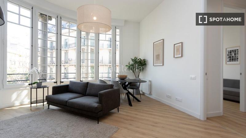 Foto 0826de8e-a71c-40d0-a108-f06e660c835c. Alquiler piso apartamento de 2 dormitorios en alquiler en leixample, en Barcelona