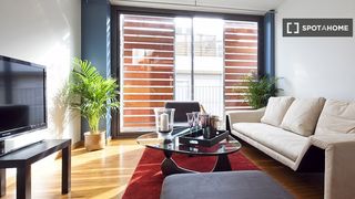 Rent Flat in Putget - Farró. Apartamento de 3 dormitorios en alquiler en barcelona