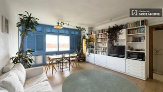 Affitto Appartamento in St. Pere - Sta. Caterina - El Born. Apartamento de 2 dormitorios en alquiler en la dreta de leixampl
