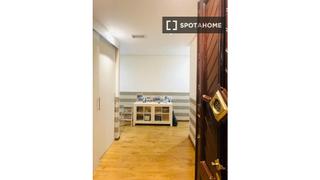 Location Appartement à L´Antiga Esquerra de l´Eixample. Piso de 2 habitaciones en alquiler en la dreta de leixample, bar