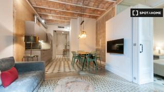 Alquiler Piso en La Nova Esquerra de l´Eixample. Apartamento de 3 dormitorios en alquiler en el eixample, barcelo