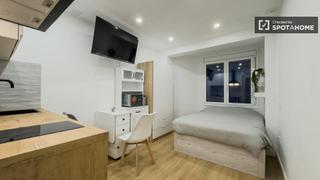 Location Appartement à El Poble Sec - Parc de Montjuïc. Estudio en alquiler en el poble sec, barcelona
