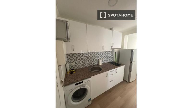 Foto 6da6da78-35fd-4681-9ba3-b30e4a0ee681. Alquiler piso estudio en alquiler en La Salut, en Barcelona