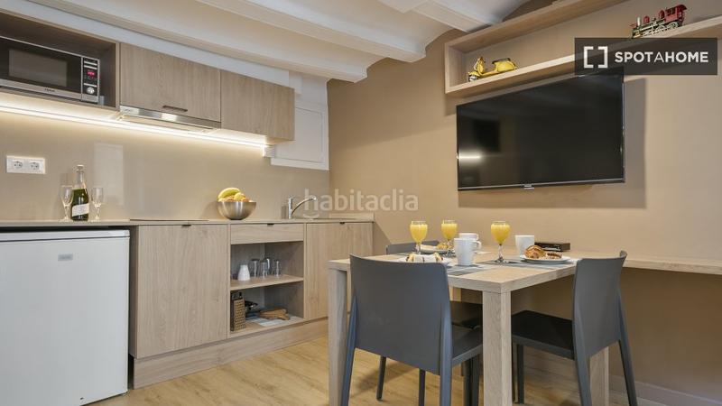 Foto 11f05fb3-3c53-457a-b738-58d4c4f2ae79. Alquiler piso estudio en alquiler en el casco antiguo en Barcelona