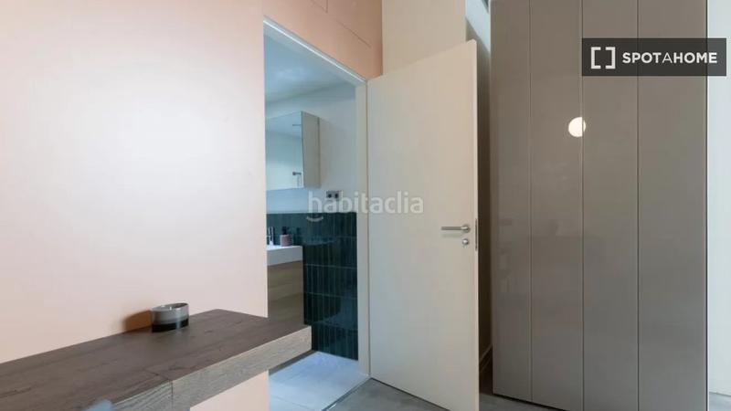 Foto 426c84bb-d800-455b-815a-c7c35322907b. Rent flat with heating in Raval Barcelona