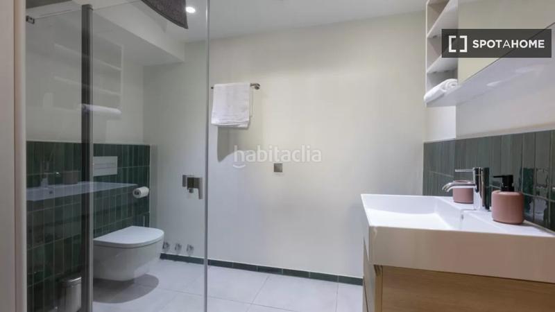 Foto 7c1265c3-9c59-45a7-a3bb-cf192b644bf1. Rent flat with heating in Raval Barcelona