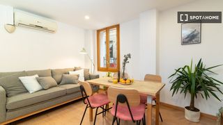 Lloguer Pis a St. Pere - Sta. Caterina - El Born. Apartamento de 2 habitaciones en sant pere, barcelona.
