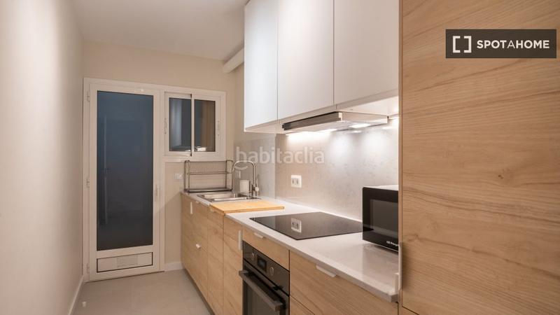 Foto 59e2225b-0071-40db-9164-44584eba3bec. Alquiler piso  entero de 4 habitaciones . en Fort Pienc Barcelona