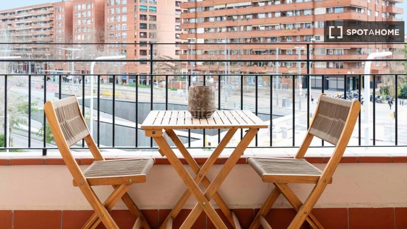 Foto 40b684a9-fe3a-4bff-9943-9422b0058d7c. Location appartement avec chauffage dans Provençals del Poblenou Barcelona